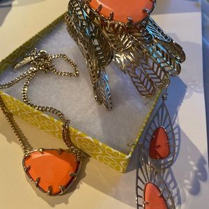 Kendra Scott retired set.  Beautiful peach color.